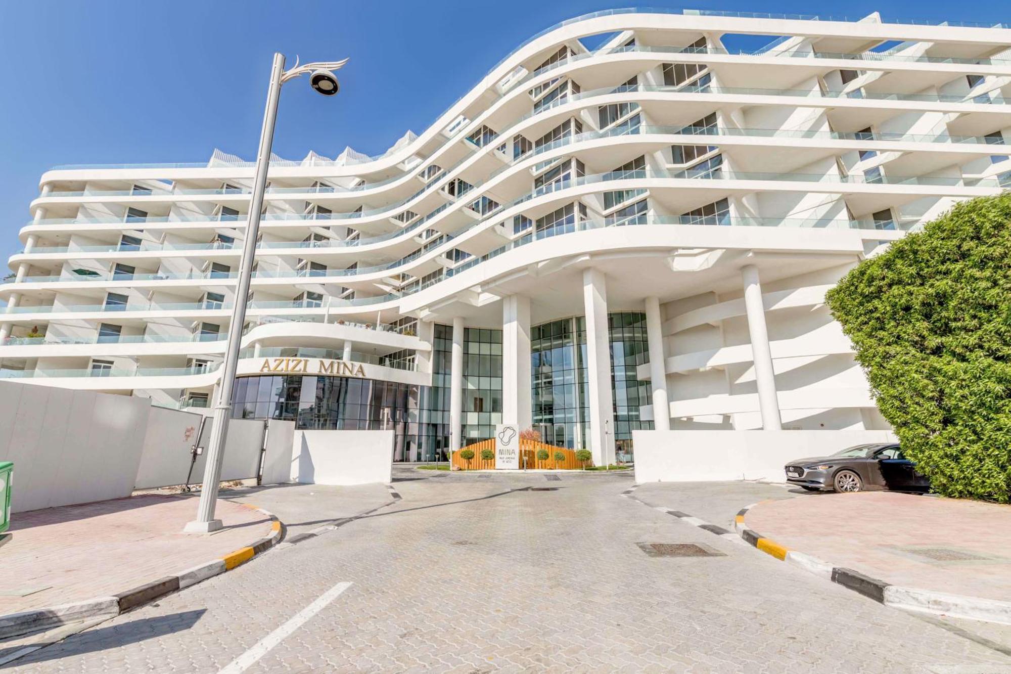 Luxury Azizi Mina Beachfront Apartments Dubai Exterior photo