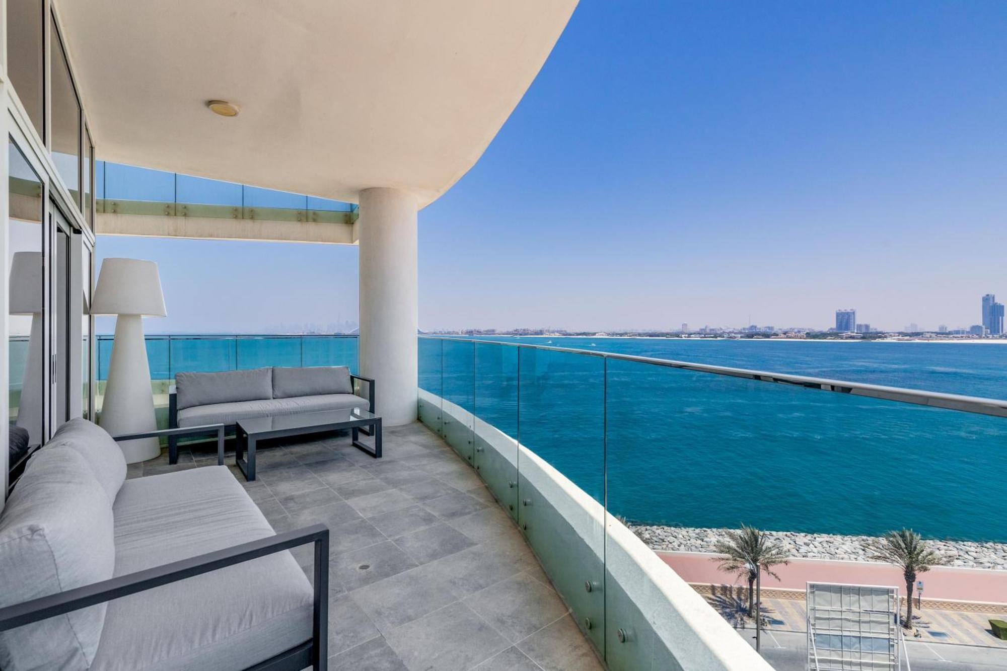 Luxury Azizi Mina Beachfront Apartments Dubai Exterior photo