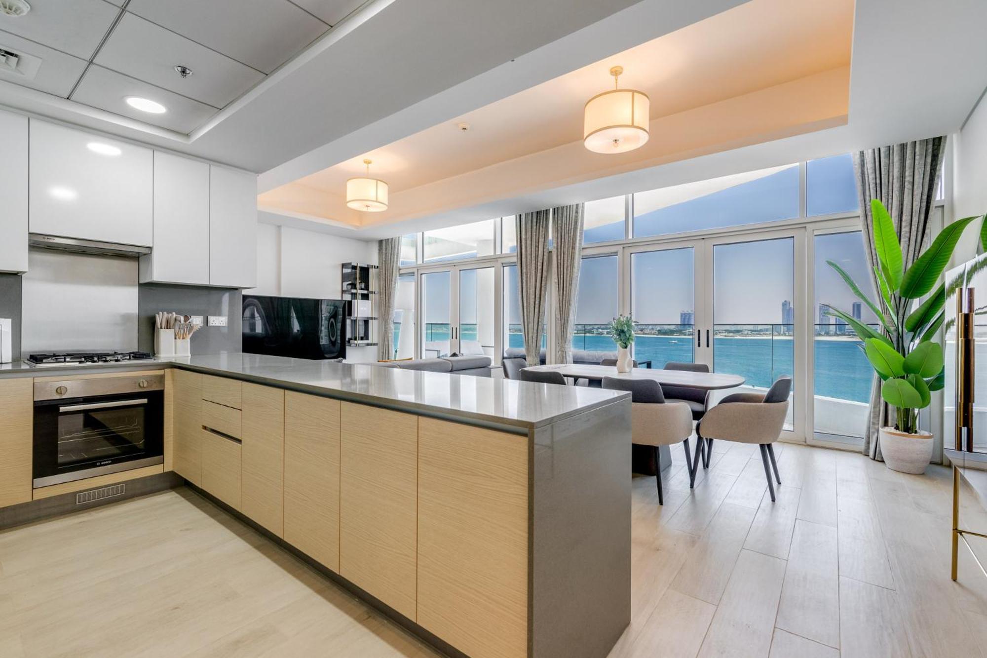 Luxury Azizi Mina Beachfront Apartments Dubai Exterior photo