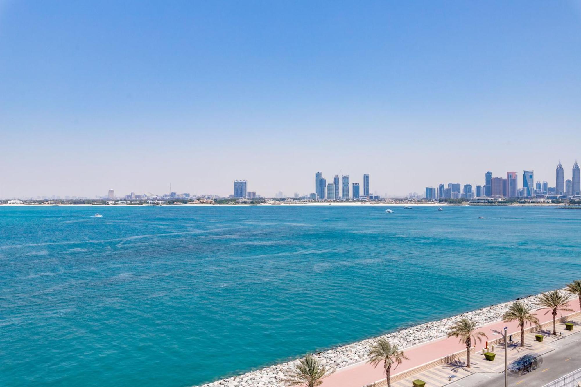 Luxury Azizi Mina Beachfront Apartments Dubai Exterior photo